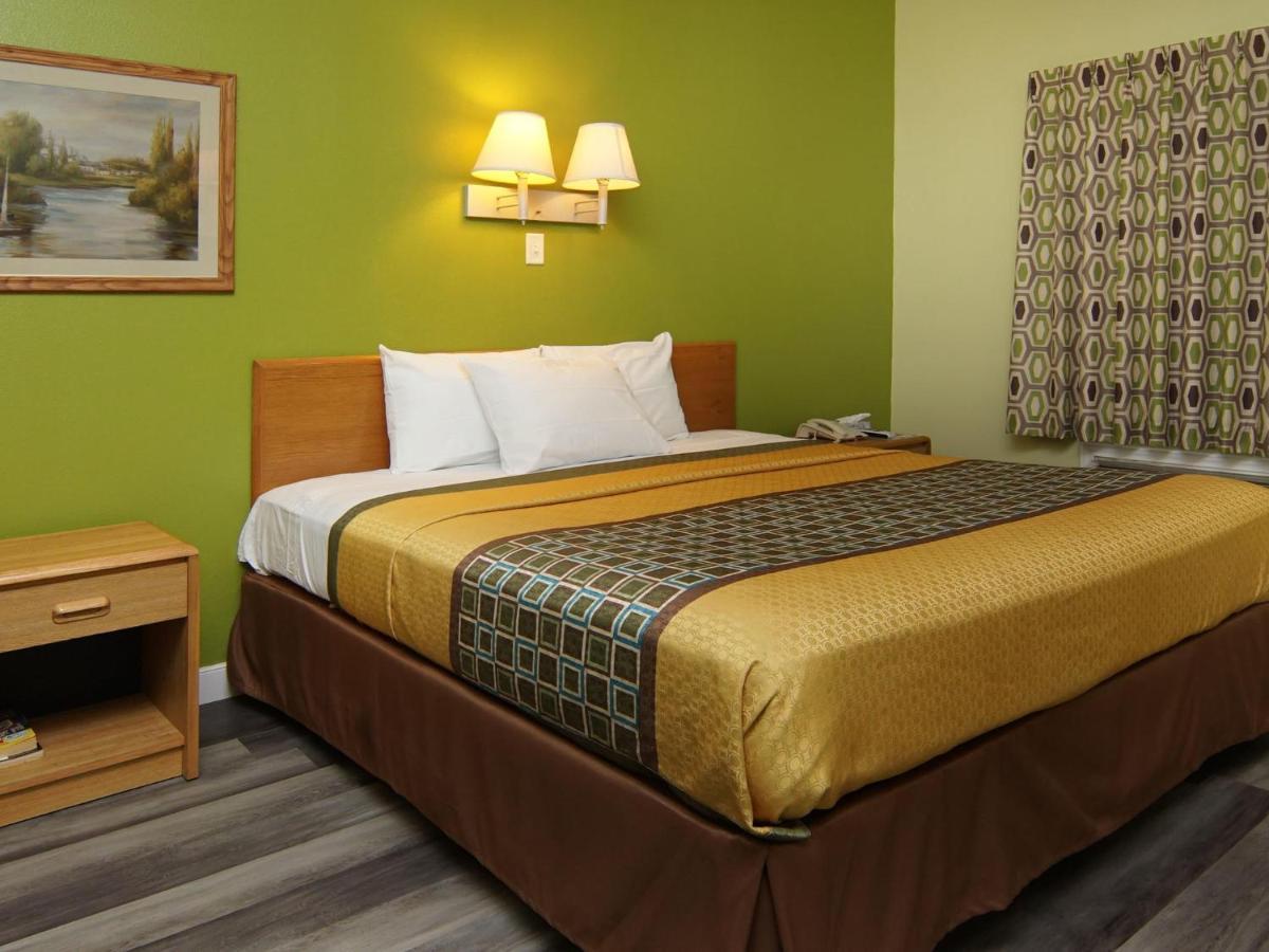 Quality One Motel เวเธอร์ฟอร์ด ภายนอก รูปภาพ