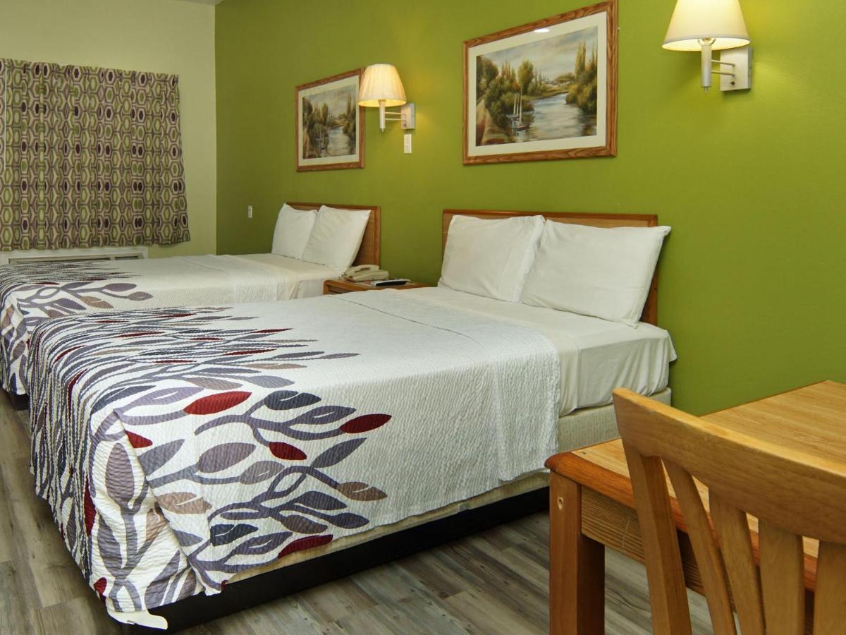 Quality One Motel เวเธอร์ฟอร์ด ภายนอก รูปภาพ